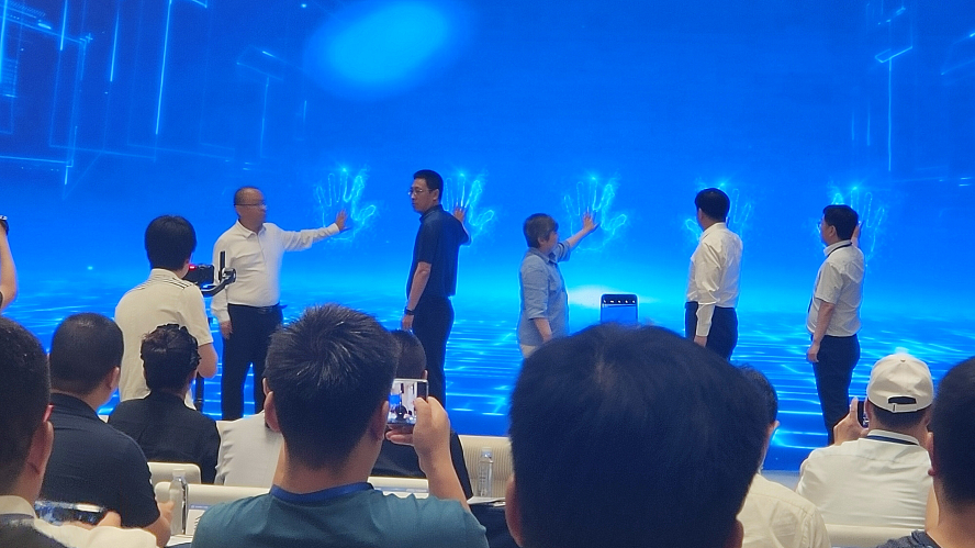 普龙科技参加河北省机器人产业成果需求发布会暨河北省机器人产业联盟揭牌仪式(图2)